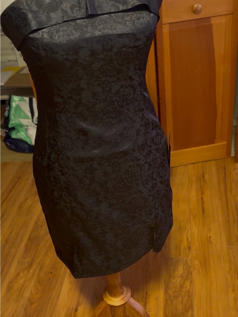 Lulu's Black Floral Jacquard Strapless Sheath Dress